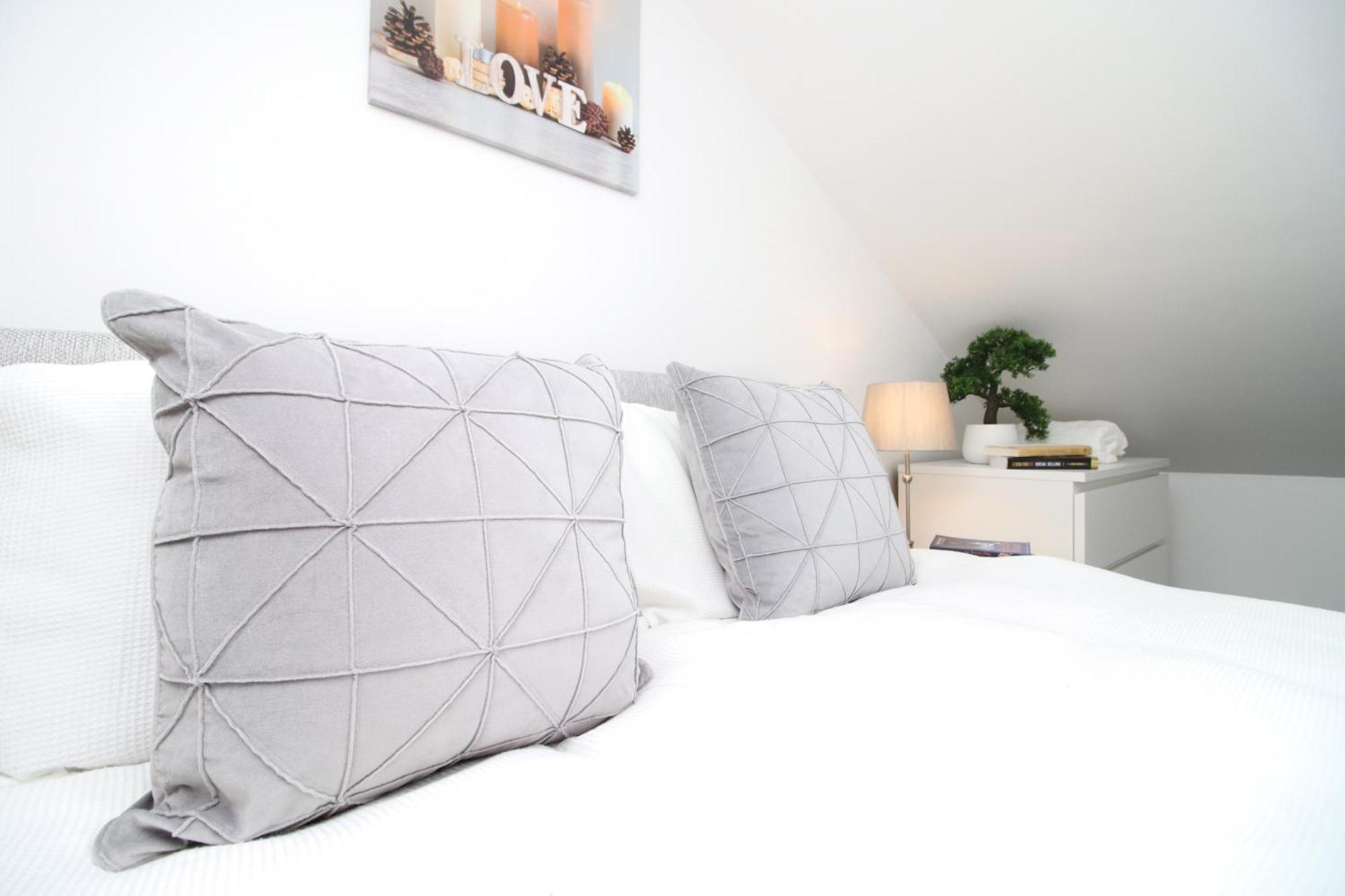 Modern Guesthouse, Fast Wi-Fi, Street Free Parking, Central, Fully Equipped Cardiff Exteriér fotografie