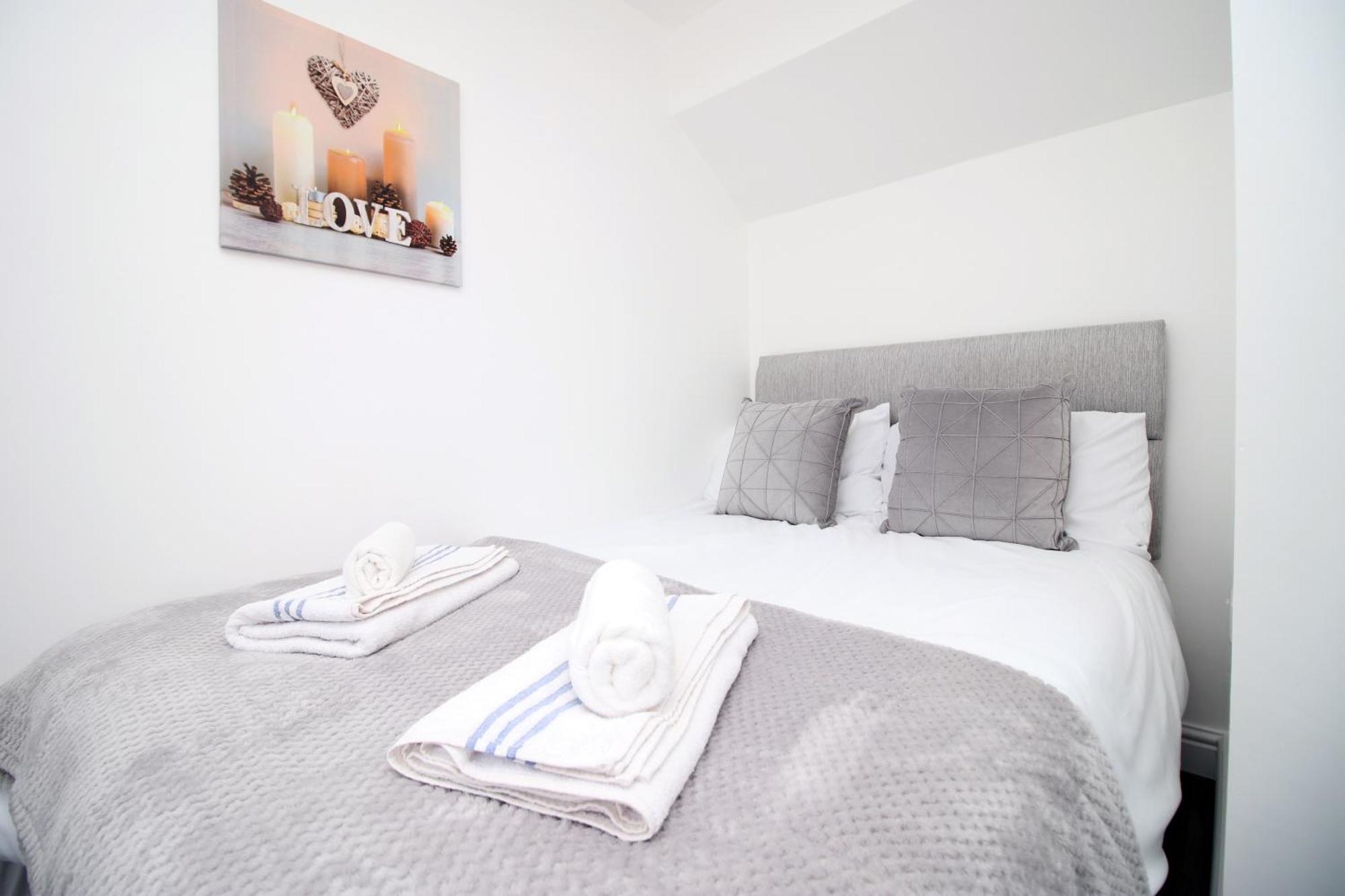 Modern Guesthouse, Fast Wi-Fi, Street Free Parking, Central, Fully Equipped Cardiff Exteriér fotografie